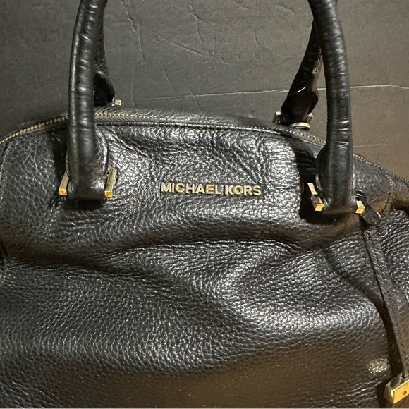 Michael Kors Soft  Black Leather Gold Metal Hardware Satchel Tote Handbag Purse - Picture 4 of 15